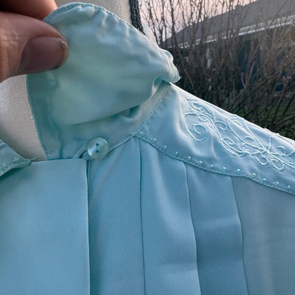 Vintage Mint Green Embroidered Blouse M - Picture 8 of 11